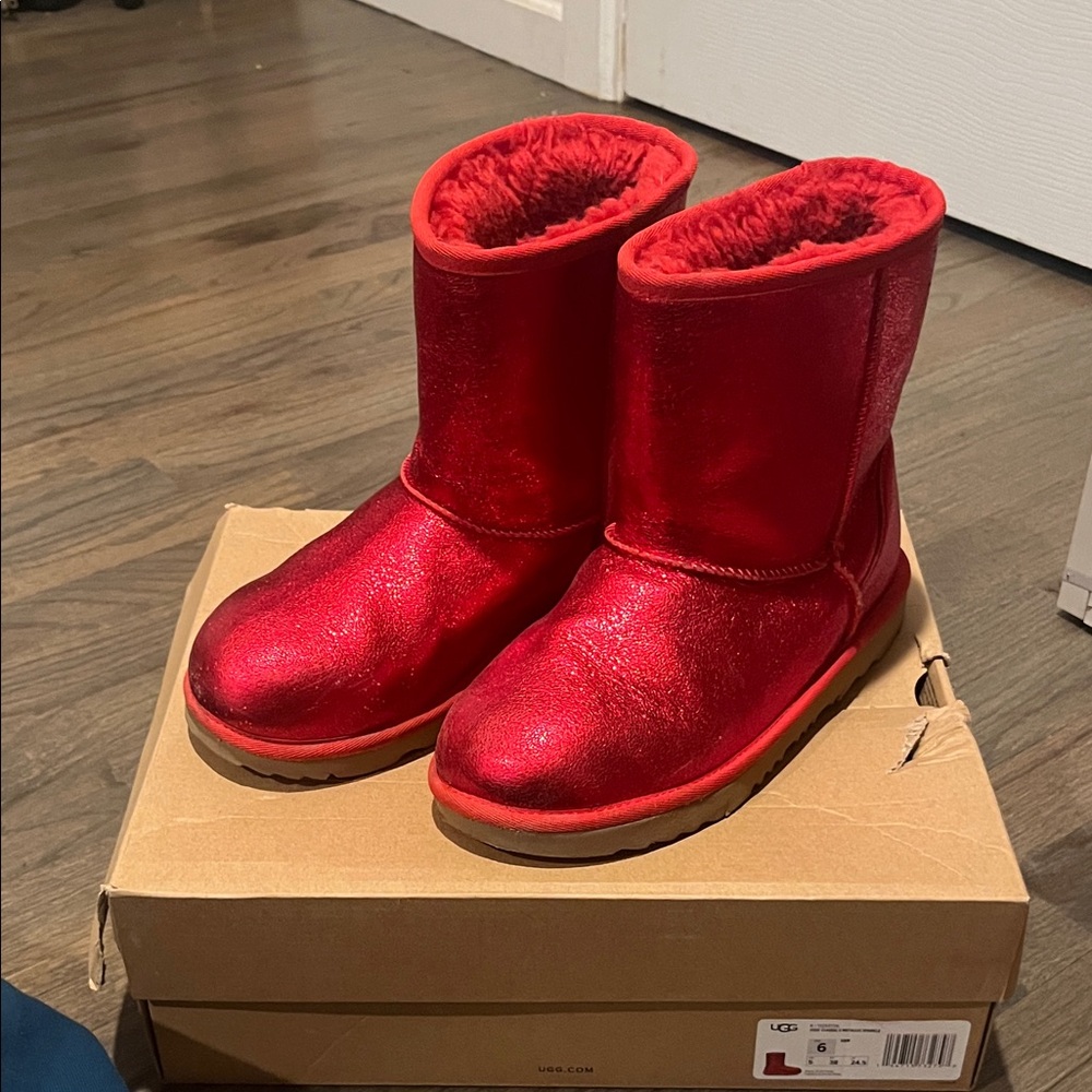 UGG Kids Classic Metallic Sparkle Boots in Red